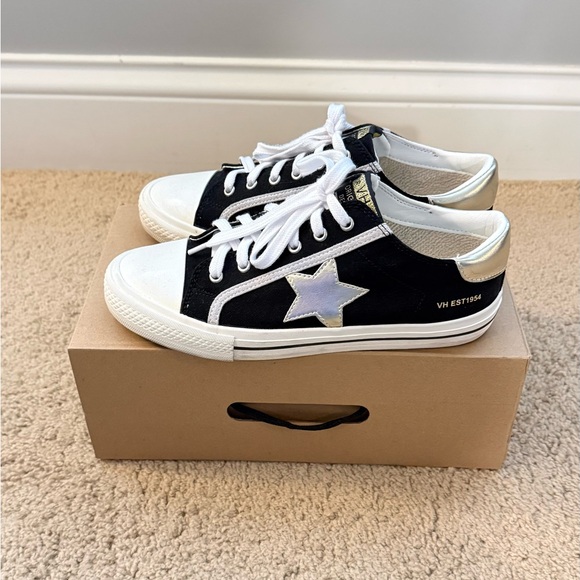 Vintage Havana Women’s Alive- Black Gold Multi Sneakers with Silver Star - Picture 4 of 9